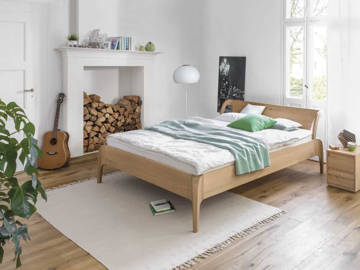 Dormiente Massviholzbettgestell Kelo